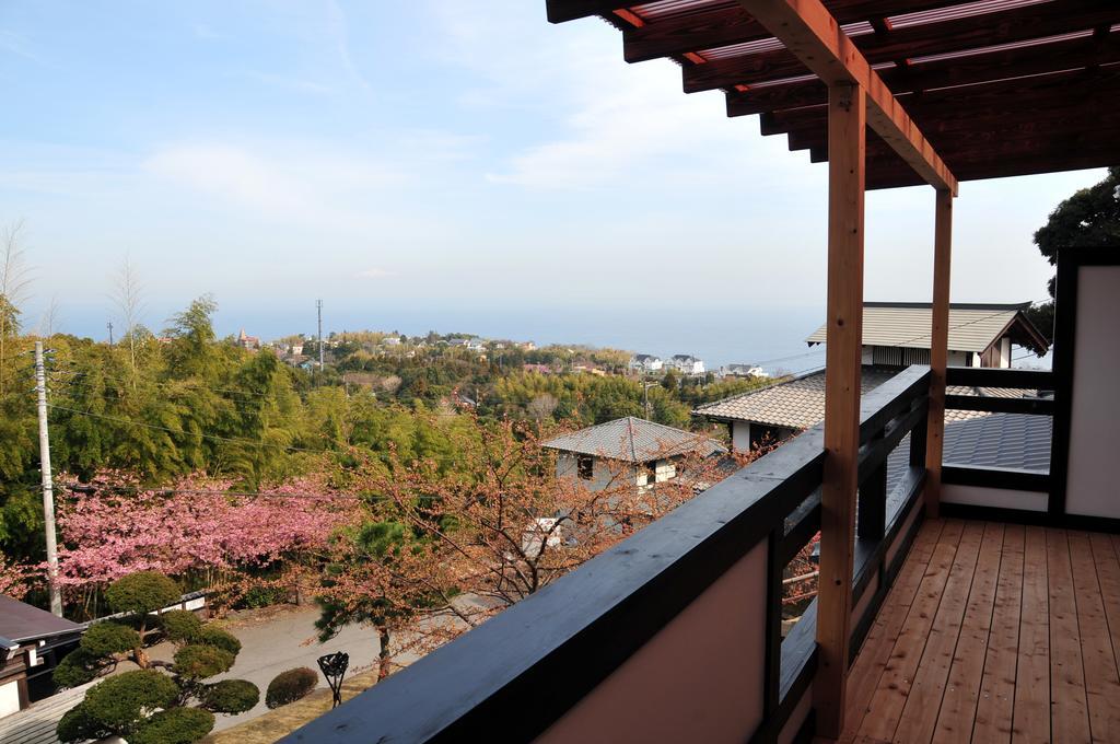 Yokohama Fujiyoshi Izuten Ito  Exterior photo