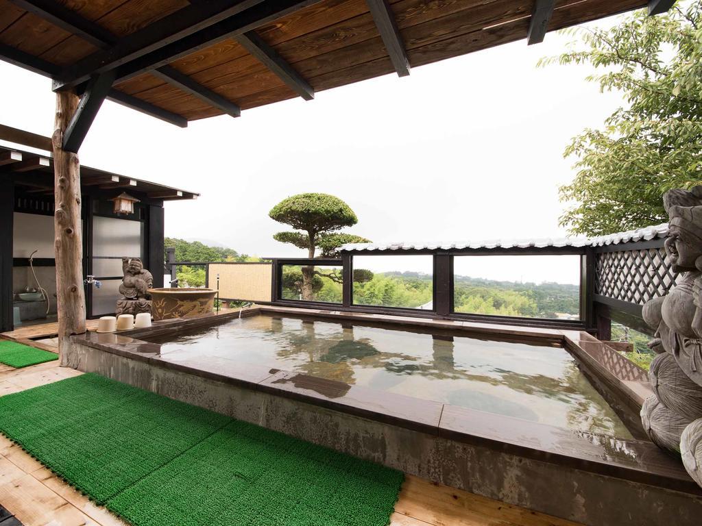 Yokohama Fujiyoshi Izuten Ito  Exterior photo