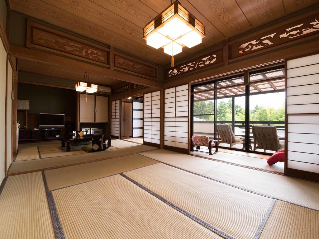 Yokohama Fujiyoshi Izuten Ito  Exterior photo