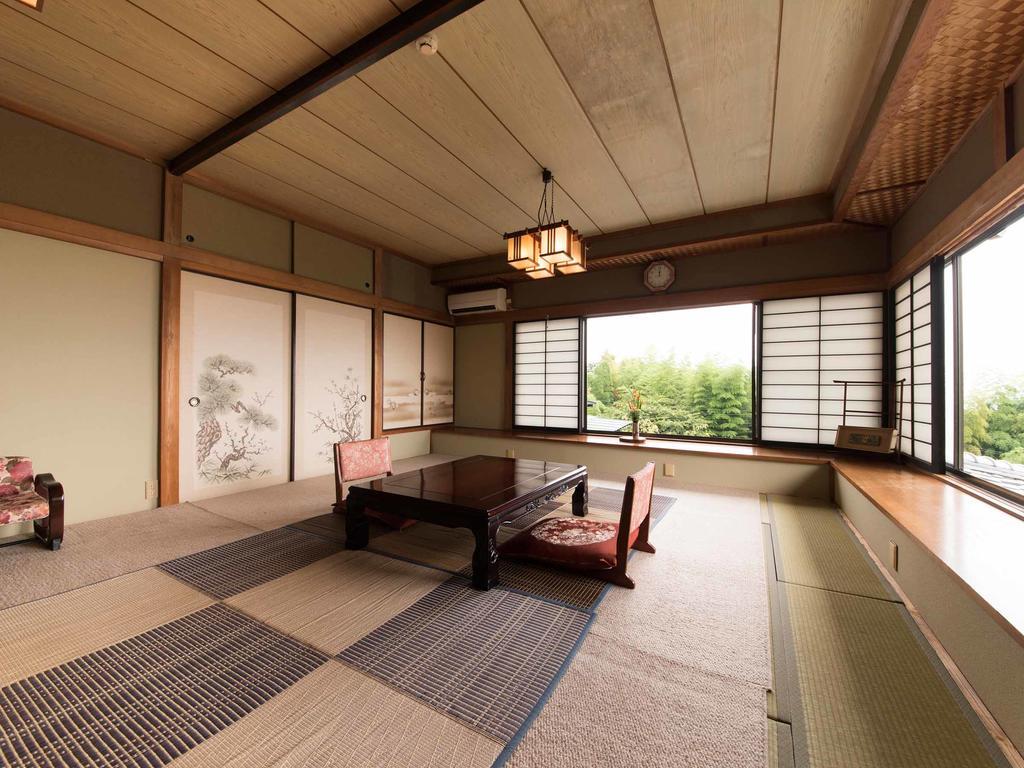 Yokohama Fujiyoshi Izuten Ito  Exterior photo