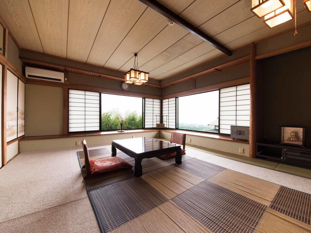 Yokohama Fujiyoshi Izuten Ito  Exterior photo